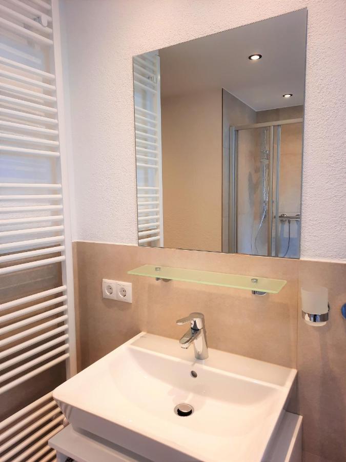 Garni Flori Villa Längenfeld Exteriör bild
