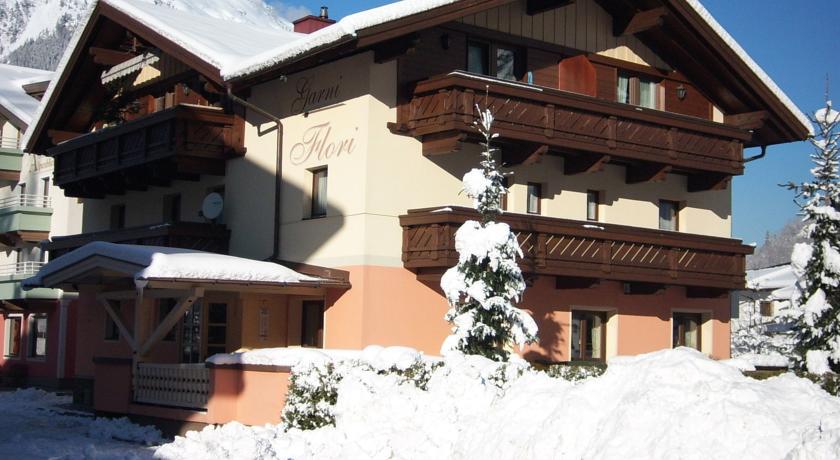 Garni Flori Villa Längenfeld Rum bild