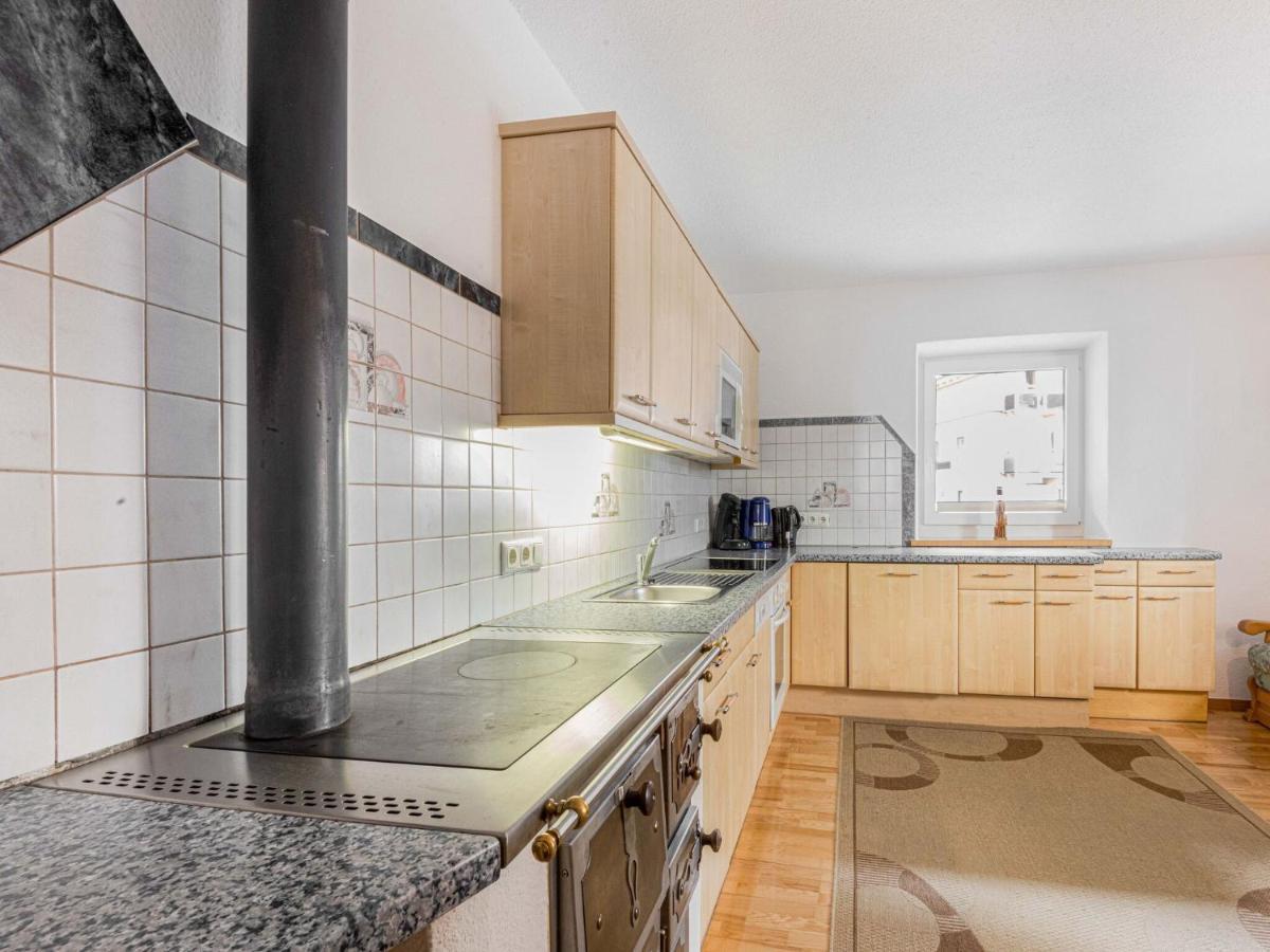 Garni Flori Villa Längenfeld Exteriör bild