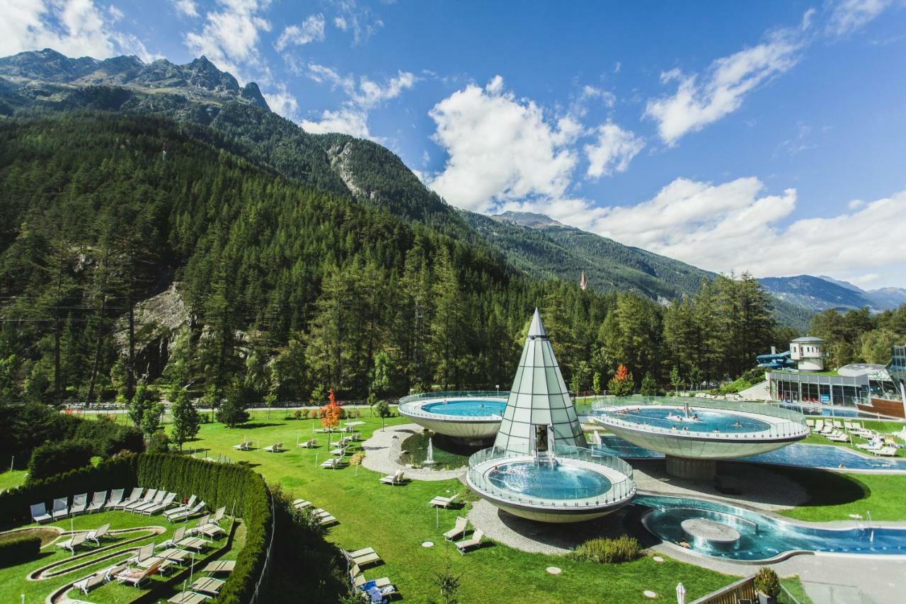 Garni Flori Villa Längenfeld Exteriör bild